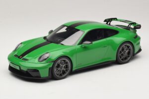 Porsche 911 992.2 GT3 Weissach Package Python Green GT Spirit 1:18 GT576 Смола