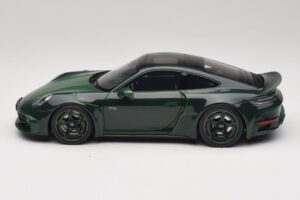 Porsche 911 992 Turbo S Brabus 900 Rocket R Mean Green GT Spirit 1:18 GT959 Смола — снимка 3 от 6