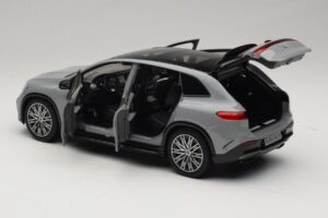 Mercedes EQS SUV X296 Manufaktur Alpine Grey NZG 1:18 B66960591 Метал — снимка 5 от 8