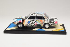BMW 2500 E3 New Horizon Minichamps 1:18 155029204 Смола — снимка 3 от 6