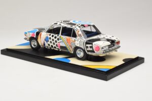 BMW 2500 E3 New Horizon Minichamps 1:18 155029204 Смола — снимка 5 от 6