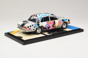 BMW 2500 E3 New Horizon Minichamps 1:18 155029204 Смола — снимка 2 от 6