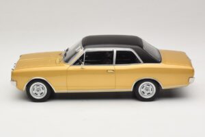 Opel Commodore A Бежов MCG 1:18 MCG18559 Метал — снимка 3 от 6