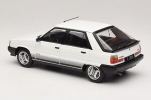 Renault 11 Turbo Бял MCG 1:18 MCG18589 Метал — снимка 5 от 6