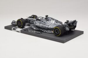 Alfa Romeo Orlen C42 R. Kubica Testing Barcelona 2022 Minichamps 1:18 117229988 Смола — снимка 5 от 7