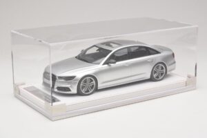 Audi S6 C7 Florett Silver Metallic IVY Merit 1:18 REMC038 Смола — снимка 6 от 7