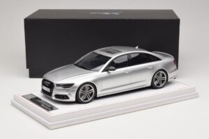 Audi S6 C7 Florett Silver Metallic IVY Merit 1:18 REMC038 Смола — снимка 7 от 7