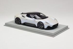 Maserati MC20 Bianco Audace BBR 1:18 P18191AMAS Смола — снимка 5 от 6