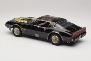 Pontiac Firebird Trans Am Kill Bill Movie Greenlight 1:18 12951 Метал — снимка 5 от 6