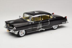 Cadillac Fleetwood Series 60 The Godfather Greenlight 1:18 12949 Метал