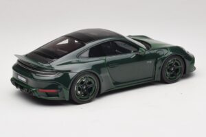 Porsche 911 992 Turbo S Brabus 900 Rocket R Mean Green GT Spirit 1:18 GT959 Смола — снимка 2 от 6