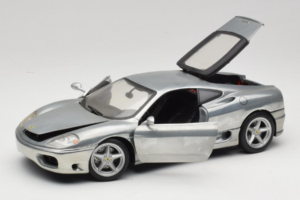 Ferrari 360 Modena Хромирано Сребърен Hot Wheels 1:18 27774 Метал — снимка 2 от 8