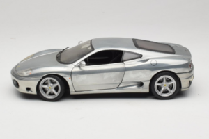 Ferrari 360 Modena Хромирано Сребърен Hot Wheels 1:18 27774 Метал — снимка 4 от 8