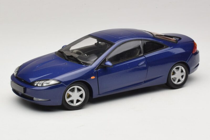 Ford Cougar Син Action 1:18 ACTION001 Метал