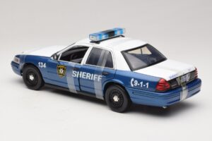 Ford Crown Victoria Police Interceptor The Walking Dead Greenlight 1:18 12957 Метал — снимка 5 от 6