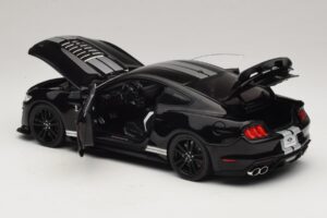 Ford Mustang Shelby GT500 S550 Черен IXO 1:18 U18RDC002-FO Метал — снимка 5 от 8