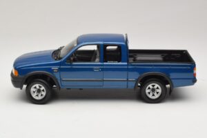 Ford Ranger Super Cab Син Action 1:18 ACTION002 Метал — снимка 4 от 8