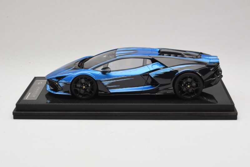 Lamborghini Revuelto Blue Black IVY Merit 1:18 REMC040 Смола