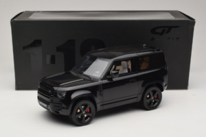 Land Rover Defender 90 L663 P400 X-Dynamic HSE Santorini Black GT Spirit 1:18 GT992 Смола — снимка 6 от 6