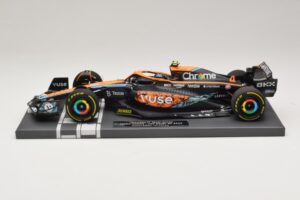 McLaren MCL36 #4 L. Norris Abu Dhabi GP 2022 Minichamps 1:18 537224004 Смола — снимка 3 от 7