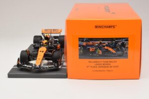McLaren MCL60 #4 L. Norris 2nd Place Japanese GP 2023 Minichamps 1:18 537233504 Смола — снимка 6 от 7