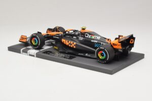 McLaren MCL60 #4 L. Norris 2nd Place Singapore GP 2023 Minichamps 1:18 537233404 Смола — снимка 5 от 7