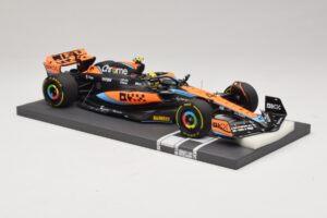 McLaren MCL60 #4 L. Norris Australian GP 2023 Minichamps 1:18 537232104 Смола — снимка 4 от 7