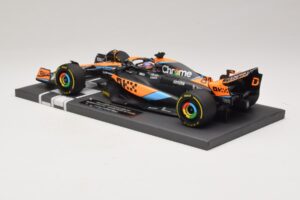 McLaren MCL60 #81 O. Piastri Hungarian GP 2023 Minichamps 1:18 537233081 Смола — снимка 5 от 7