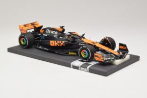 McLaren MCL60 #81 O. Piastri Japanese GP 2023 Minichamps 1:18 537233581 Смола — снимка 4 от 7
