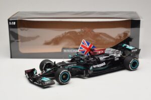 Mercedes AMG Petronas W12 E Performance L. Hamilton Winner British GP 2021 Minichamps 1:18 110211144 Смола — снимка 7 от 7