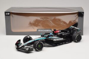 Mercedes AMG Petronas W15 E Performance G. Russell 2024 Minichamps 1:18 110240163 Смола — снимка 7 от 7