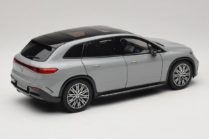 Mercedes EQS SUV X296 Manufaktur Alpine Grey NZG 1:18 B66960591 Метал — снимка 3 от 8