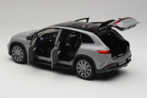 Mercedes EQS SUV X296 Manufaktur Alpine Grey NZG 1:18 B66960591 Метал — снимка 5 от 8