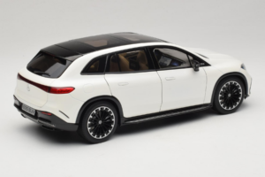 Mercedes EQS SUV X296 Manufaktur Diamond White NZG 1:18 B66960590 Метал — снимка 3 от 8