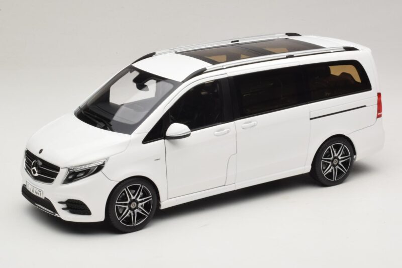 Mercedes V-Class W447 AMG Line Бял Norev 1:18 183876 Метал
