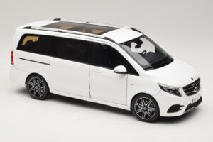 Mercedes V-Class W447 AMG Line Бял Norev 1:18 183876 Метал — снимка 6 от 8