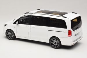 Mercedes V-Class W447 AMG Line Бял Norev 1:18 183876 Метал — снимка 7 от 8