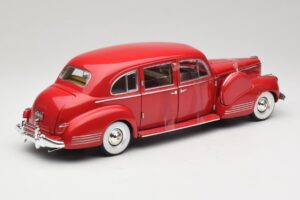 Packard Super Eight One-Eighty Червен Greenlight 1:18 12971 Метал — снимка 2 от 6