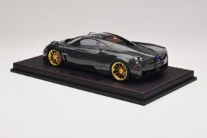 Pagani Huayra Starry Night Sky AB 1:18 REMC039 Смола — снимка 5 от 7