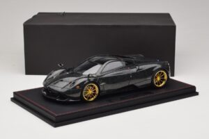 Pagani Huayra Starry Night Sky AB 1:18 REMC039 Смола — снимка 7 от 7