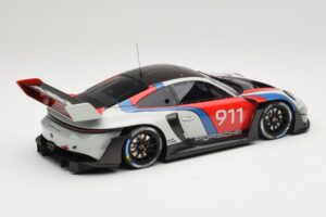 Porsche 911 992 GT3 R Rennsport GT Spirit 1:18 GT495 Смола — снимка 2 от 6