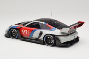 Porsche 911 992 GT3 R Rennsport GT Spirit 1:18 GT495 Смола — снимка 5 от 6