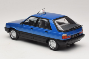 Renault 11 GTL Taxi James Bond MCG 1:18 MCG18833 Метал — снимка 5 от 6