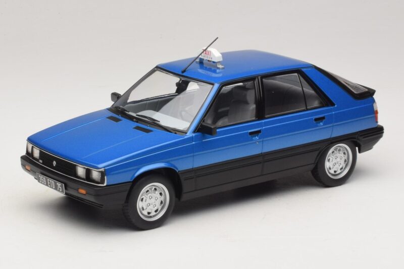 Renault 11 GTL Taxi James Bond MCG 1:18 MCG18833 Метал