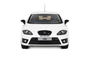 SEAT Leon Cupra R Mk2 Бял Otto 1:18 OT1332 Смола — снимка 4 от 5