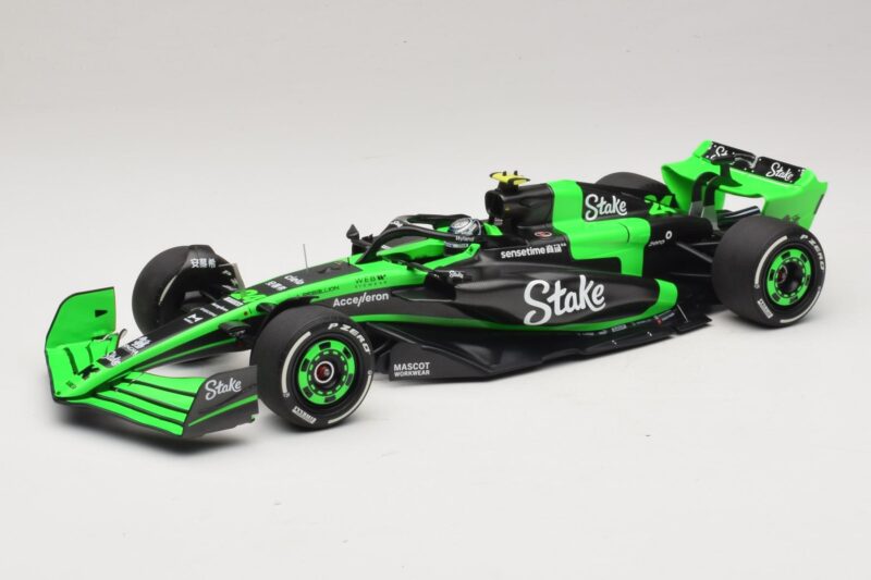 Stake Kick Sauber C44 G. Zhou Emilia Romagna GP 2024 Minichamps 1:18 117240124 Смола