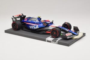 Visa Cash App RB VCARB 01 Y. Tsunoda 2024 Minichamps 1:18 117240122 Смола — снимка 4 от 7