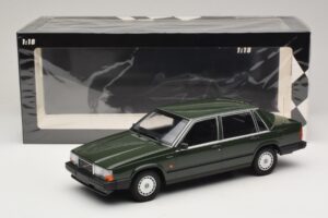 Volvo 740 GL Тъмнозелен Minichamps 1:18 155171702 Метал — снимка 6 от 6