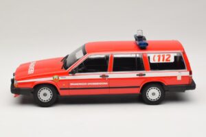 Volvo 740 GL Комби Brandweer Grobbendonk Minichamps 1:18 155171795 Метал — снимка 3 от 6