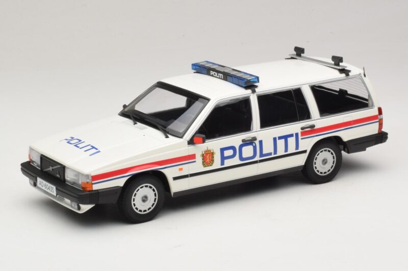 Volvo 740 GL Комби Politi Norway Minichamps 1:18 155171796 Метал